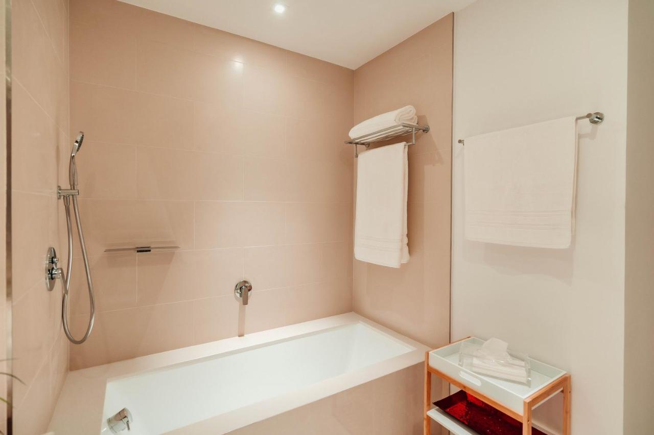 Vida Marina & Yacht Club , And Residences , Luxurious 2br Appartamento
