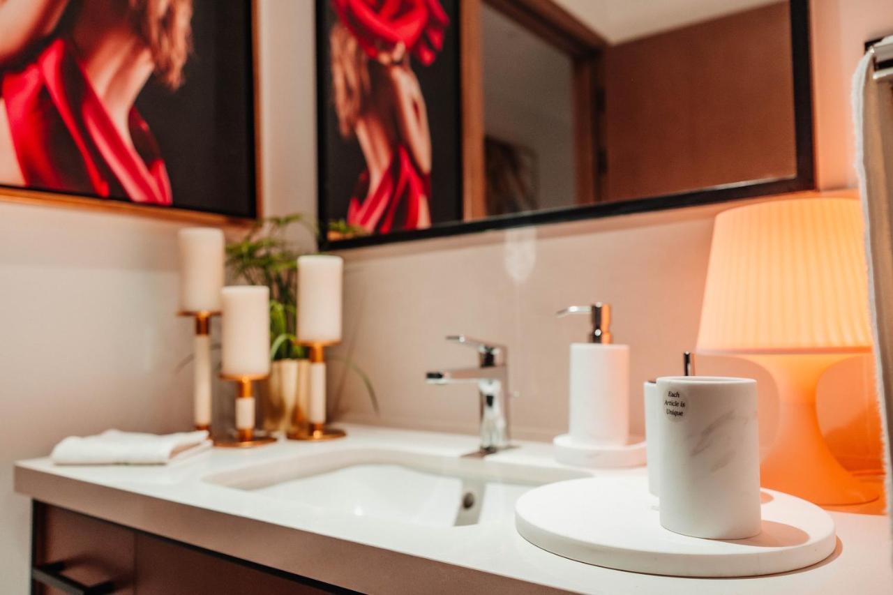 Vida Marina & Yacht Club , And Residences , Luxurious 2br Дубай