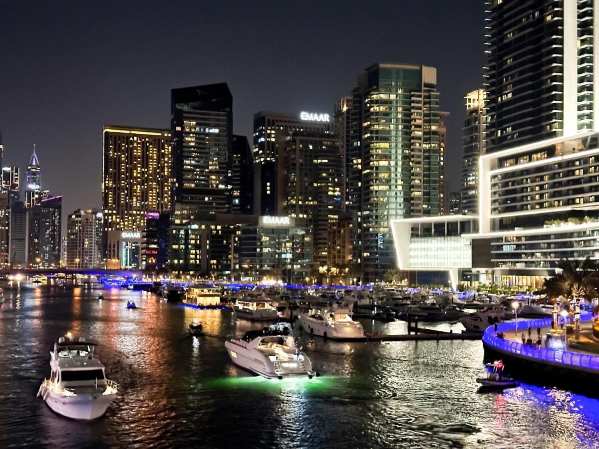 Vida Marina & Yacht Club , And Residences , Luxurious 2br Дубай