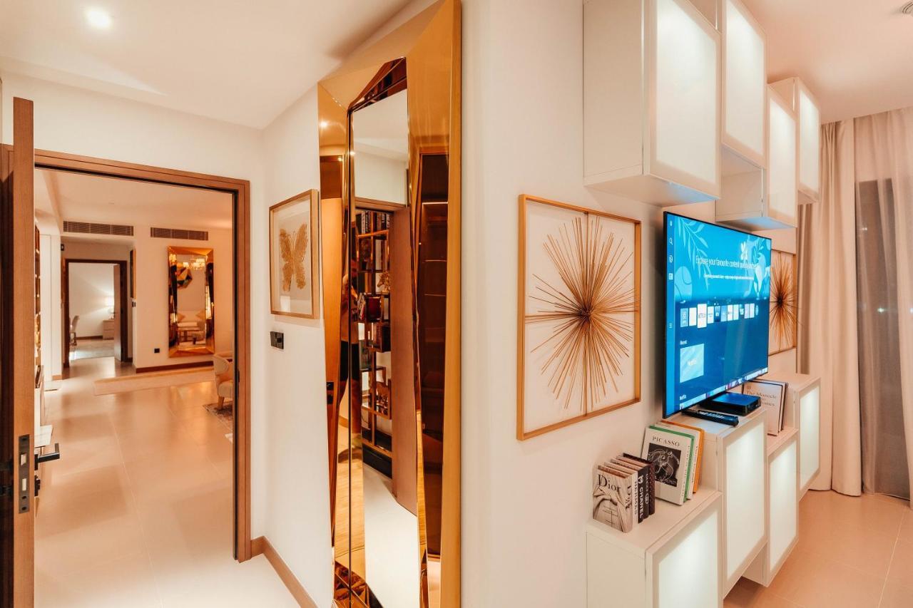 Vida Marina & Yacht Club , And Residences , Luxurious 2br Апартаменти Дубай