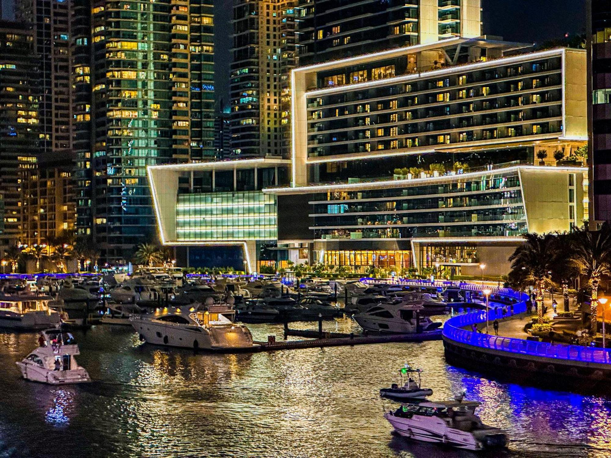 Vida Marina & Yacht Club , And Residences , Luxurious 2br Appartamento