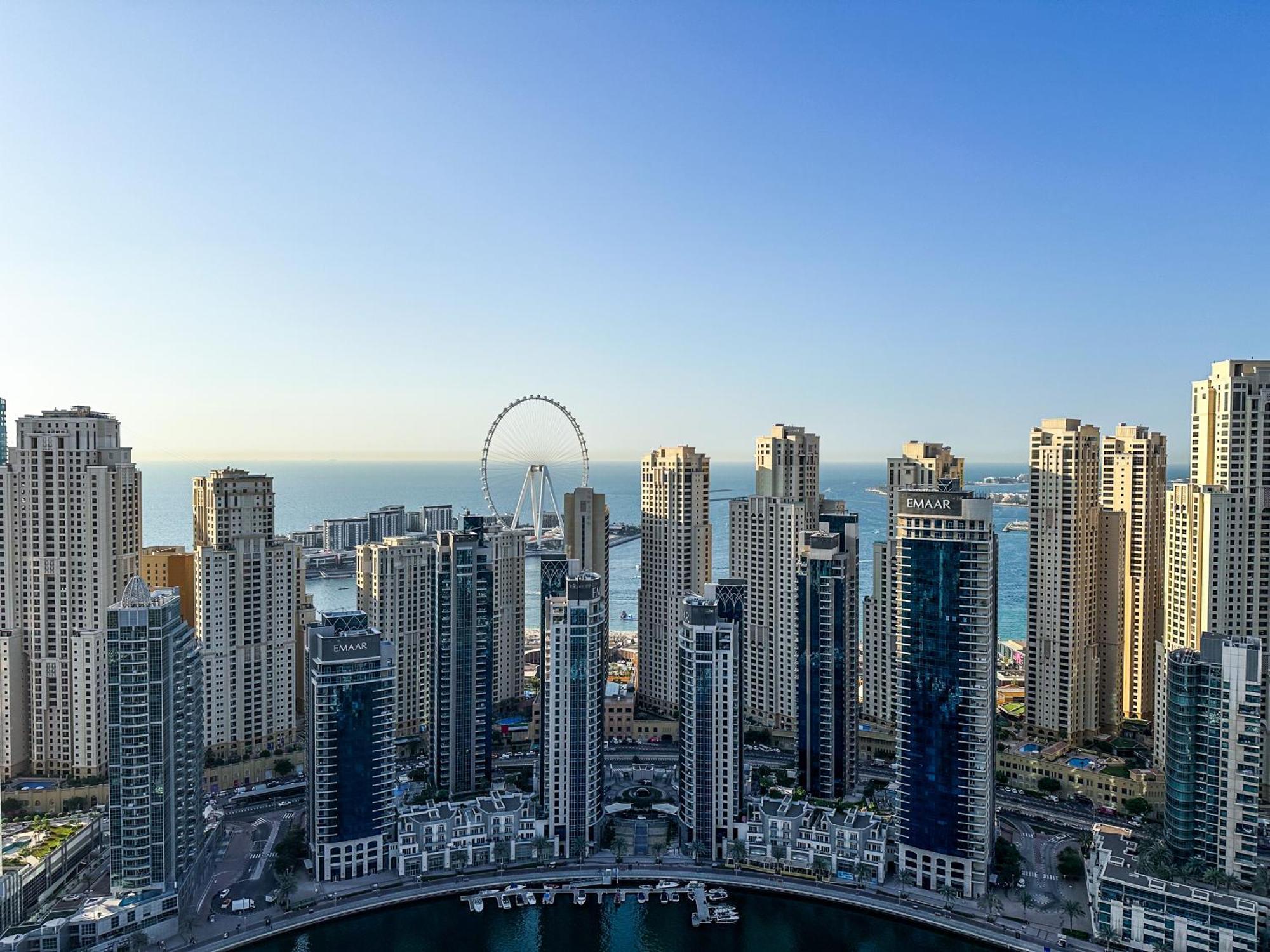Vida Marina & Yacht Club , And Residences , Luxurious 2br Appartamento