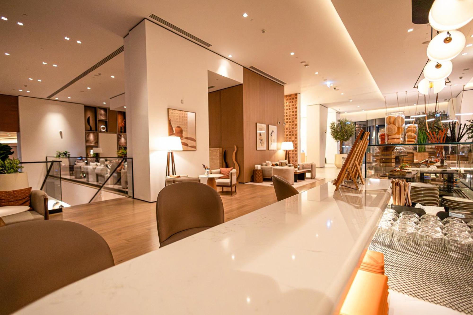 Vida Marina & Yacht Club , And Residences , Luxurious 2br Дубай