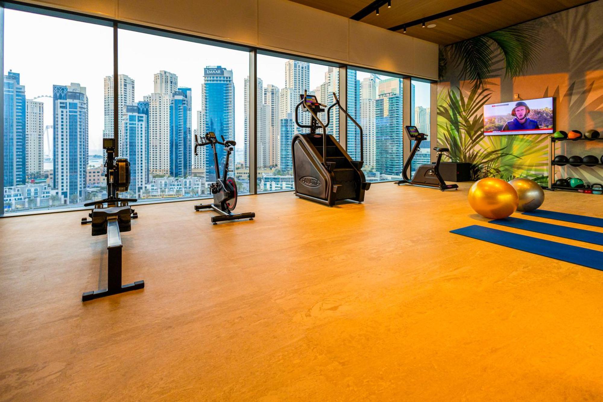 Vida Marina & Yacht Club , And Residences , Luxurious 2br Appartamento